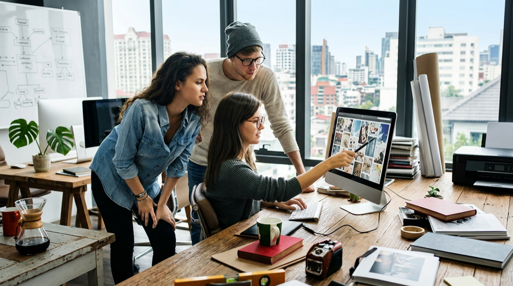 Perpetually in Motion — The Digital Factory